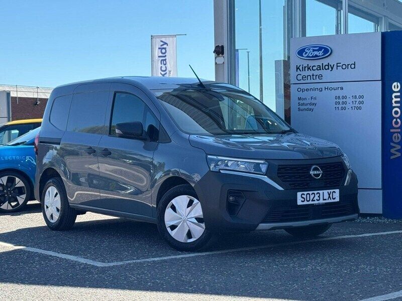 Grey Used 2023 Nissan Townstar Acenta MPV | £16,795 (A bit pricey) - Image 1/4