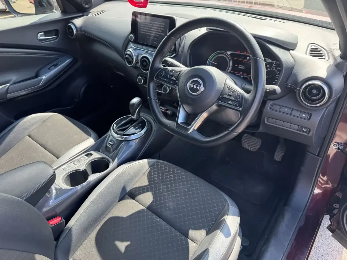 Usado Nissan Juke N-Connecta 143 CV (105 kW) 2023 Rojo SUV
