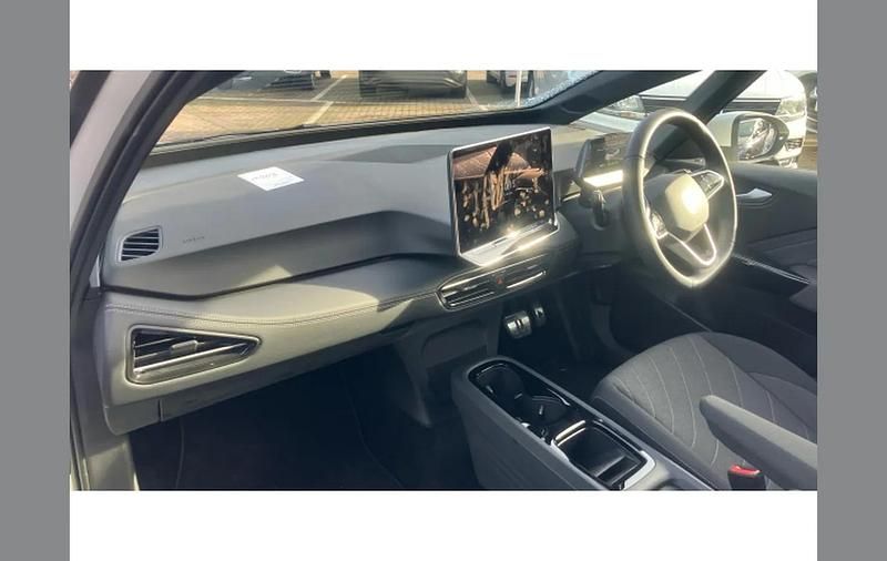 Used VW ID.3 Pro 147 kW (200 HP) 2025 White Hatchback