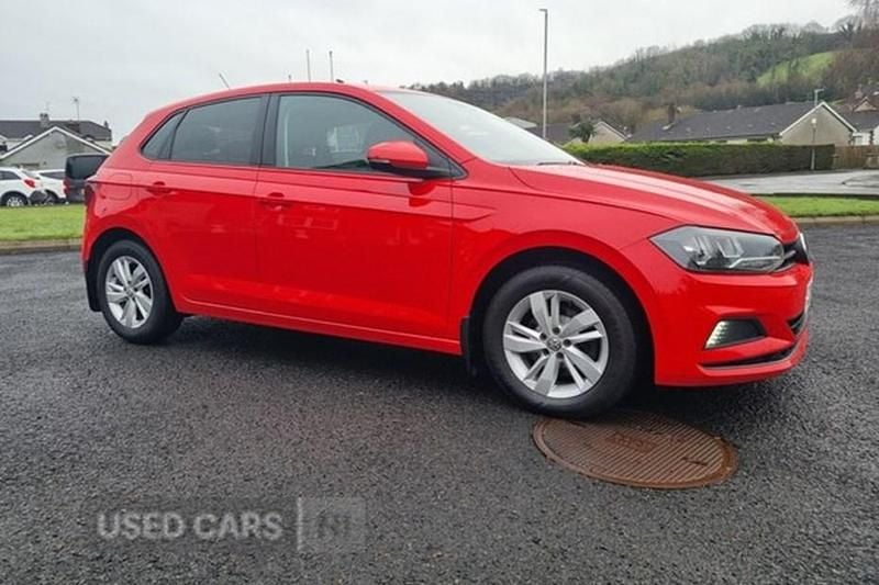 Used VW Polo SE 80 HP (58 kW) 2019 Red Hatchback