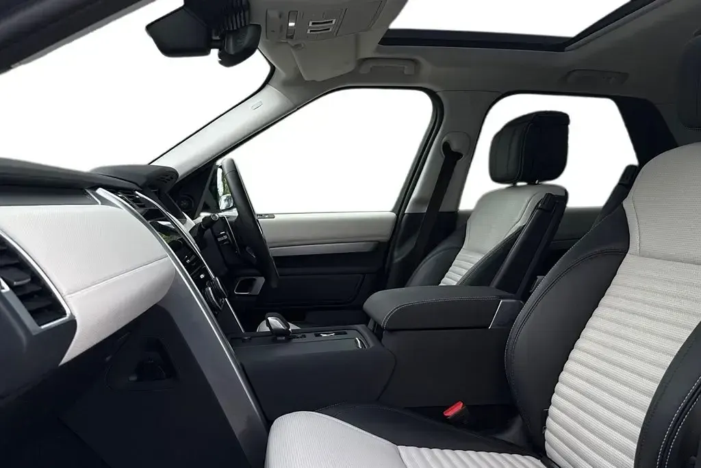 Used Land Rover Discovery 5 HSE Dynamic 2024 Grey SUV