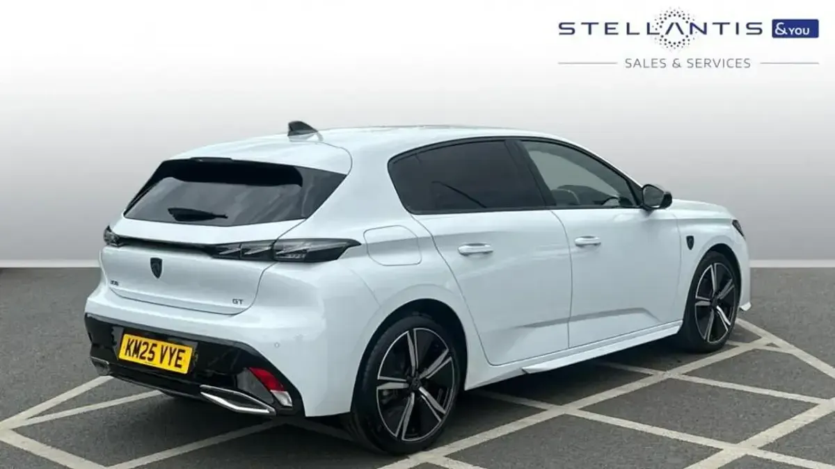 Usado Peugeot 308 GT 134 HP (98 kW) 2025 Branco Citadino