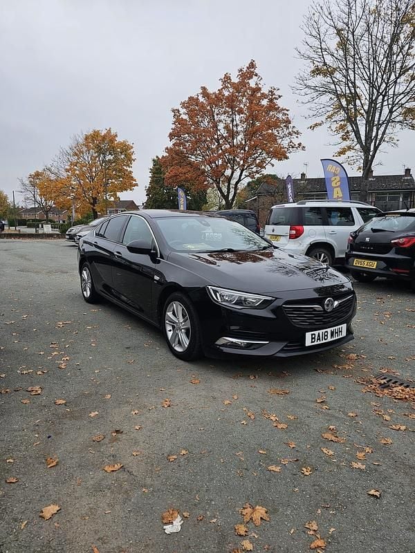 Black Used 2018 Vauxhall Insignia SRi Hatchback | £4,895 (Fair price) - Image 1/3