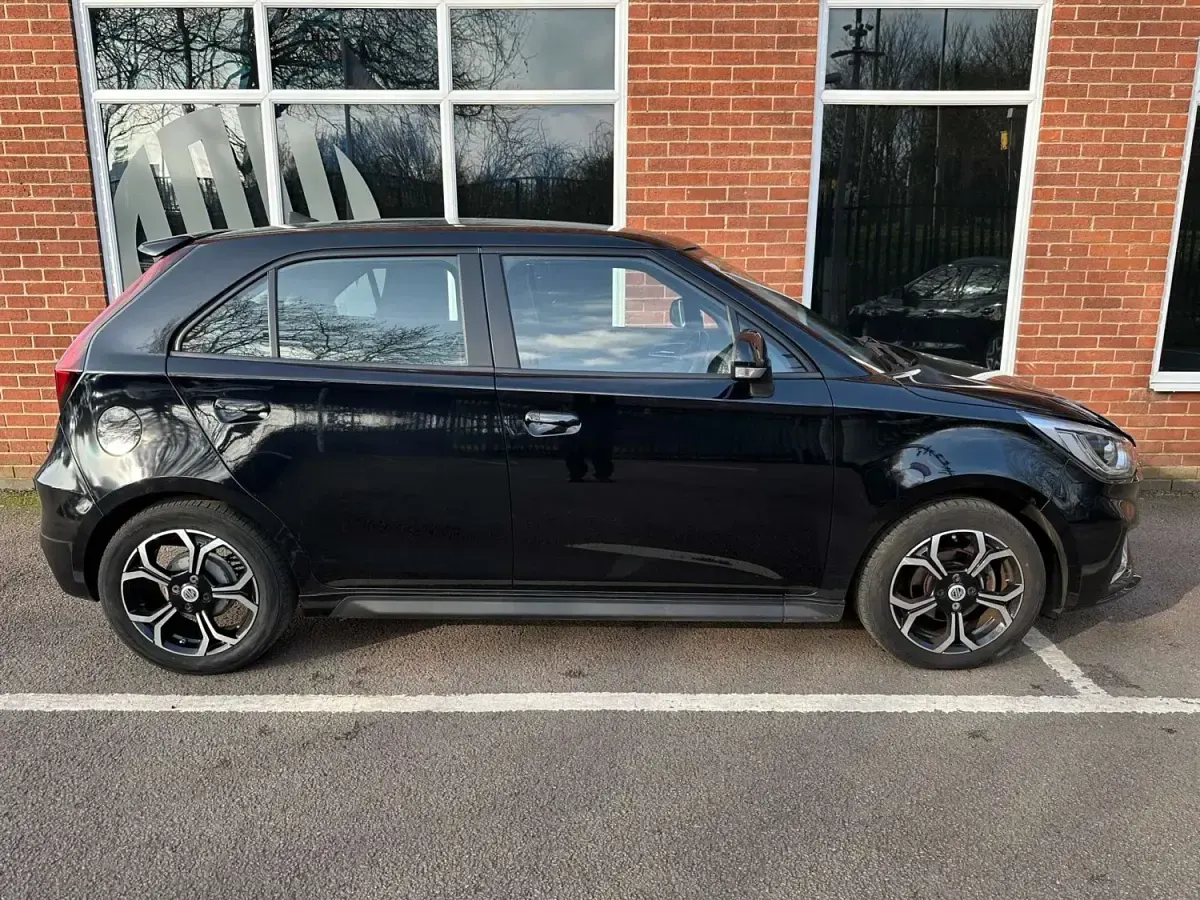 Usado MG MG3 Exclusive 106 HP (77 kW) 2022 Preto Citadino