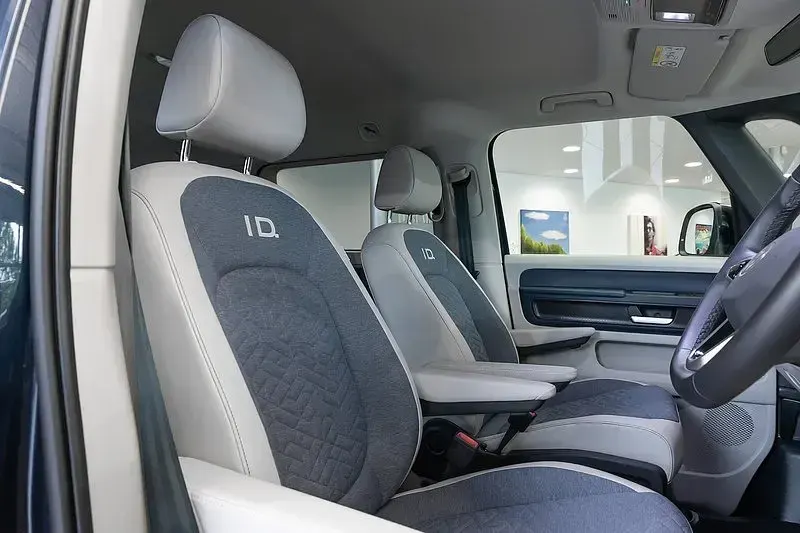 Used VW ID. Buzz Pro 150 kW (204 HP) 2024 White MPV