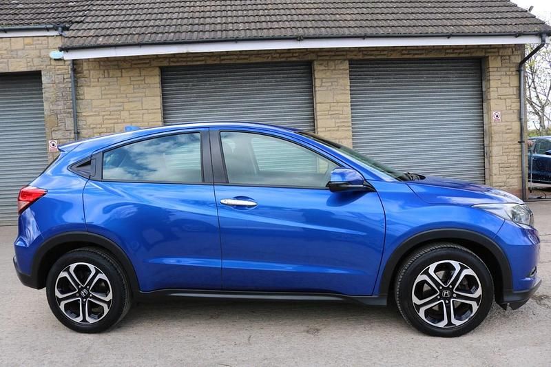 Used Honda HR-V SE 130 HP (95 kW) 2017 Blue SUV