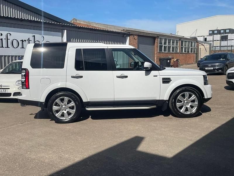 Used Land Rover Discovery 4 SE 255 HP (187 kW) 2014 White SUV