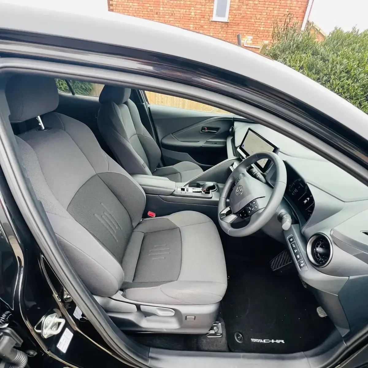 Used Toyota C-HR Design 2024 Black SUV