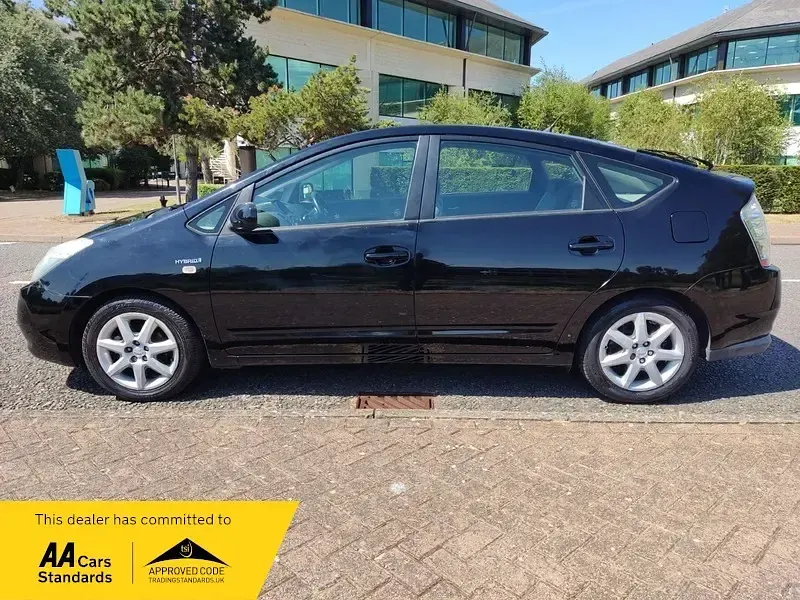 Used Toyota Prius T3 2007 Black Hatchback