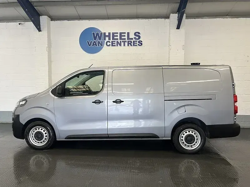 Gebraucht Vauxhall Vivaro S 145 PS (106 kW) 2022 Grau Van / Kleinbus