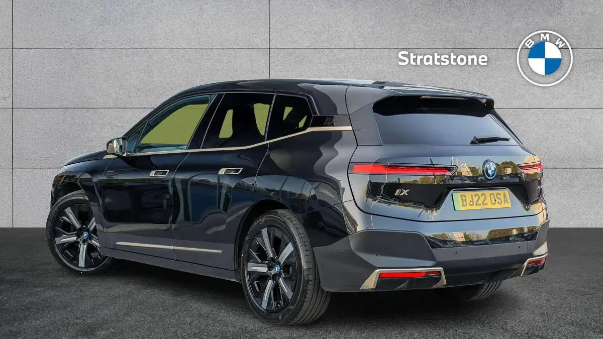 Usado BMW iX Sport Line 379 kW (516 HP) 2022 Preto SUV