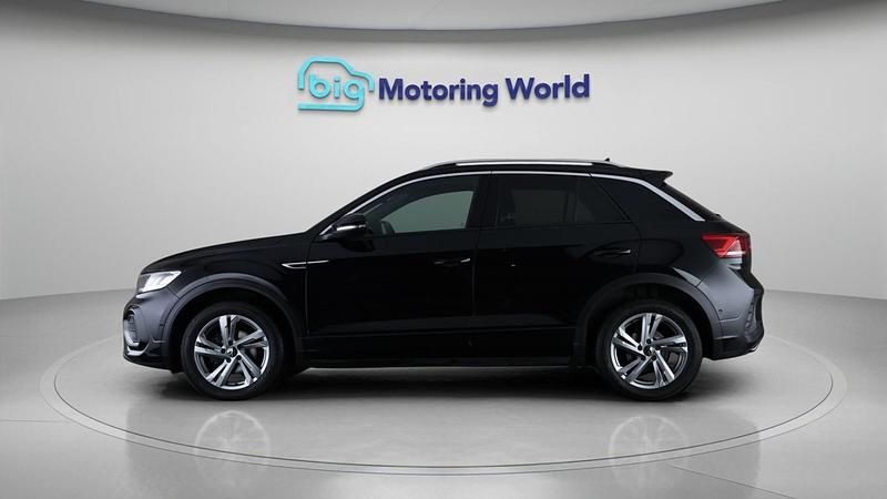 Used VW T-Roc R-line 148 HP (108 kW) 2023 Black SUV