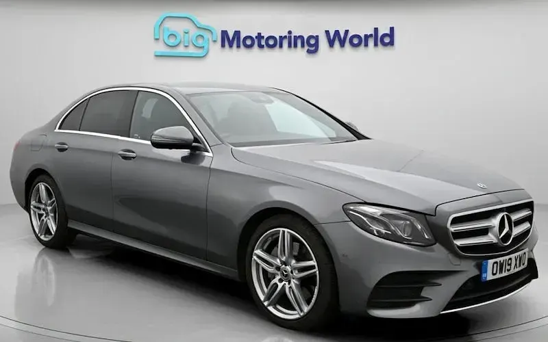Used Mercedes E220 AMG line 194 HP (142 kW) 2019 Sedan