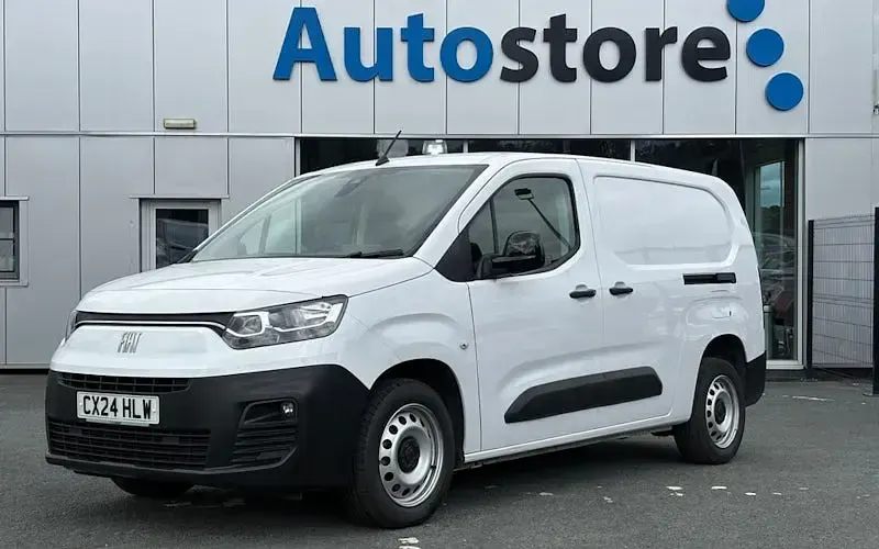 Used Fiat Doblò 102 HP (75 kW) 2023 MPV