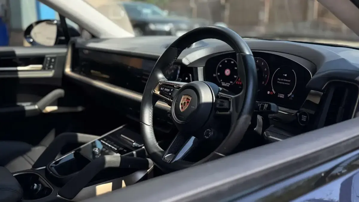 Used Porsche Cayenne 2023 Blue SUV
