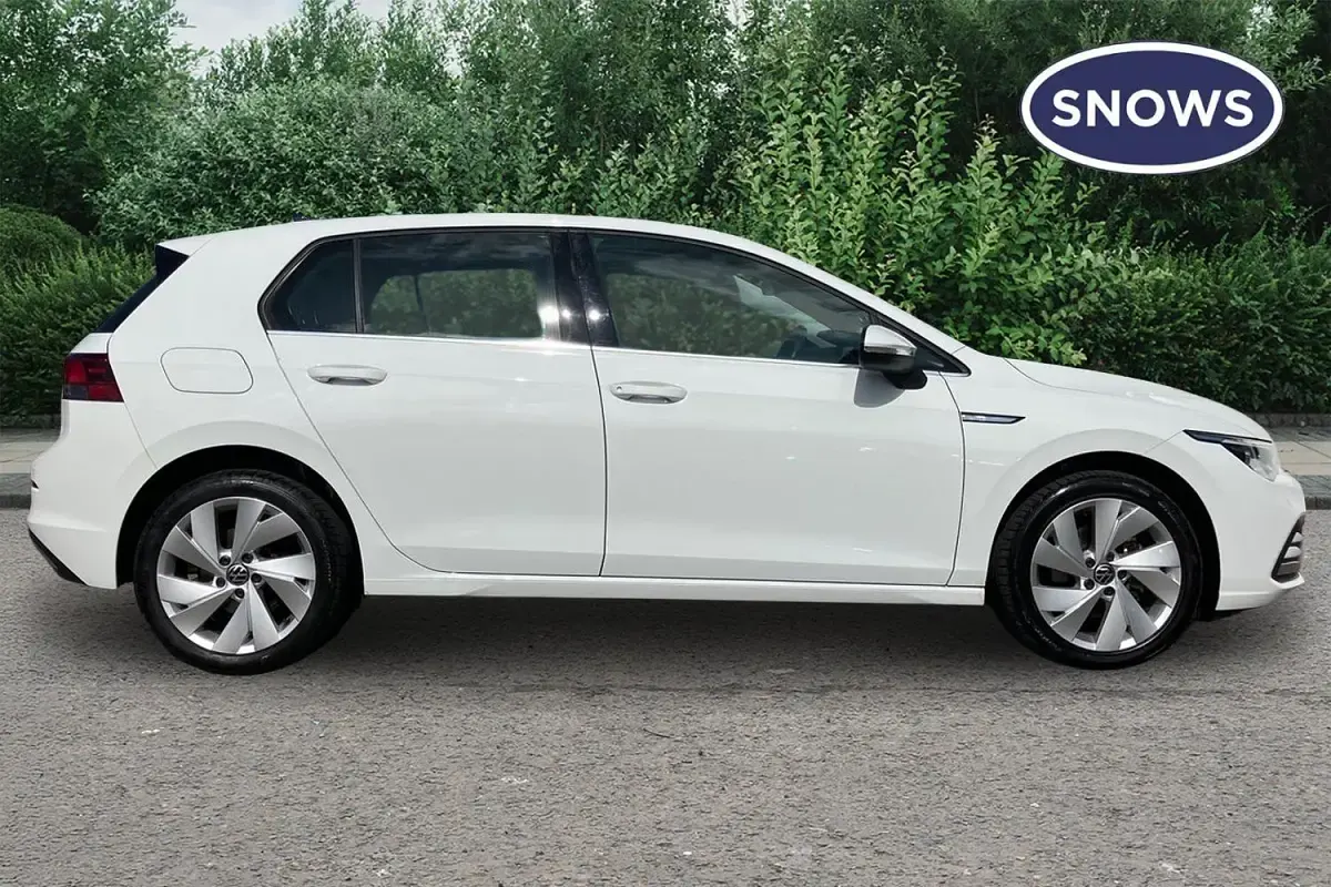Used VW Golf VII Style 130 HP (95 kW) 2020 White