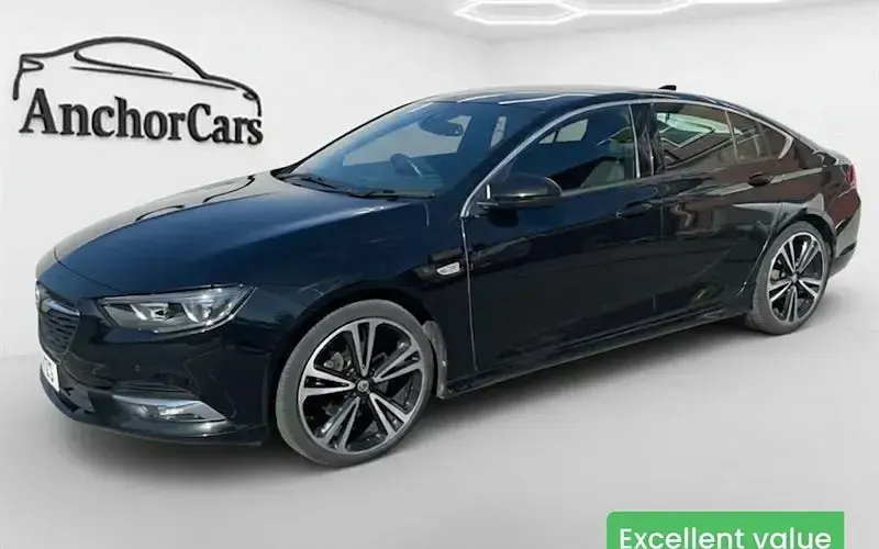 Usado Vauxhall Insignia SRi 174 CV (127 kW) 2020 Utilitario