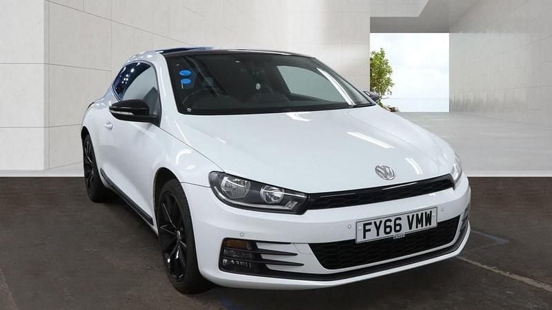 Used VW Scirocco Black Edition 125 HP (91 kW) 2016 Candy white Coupe