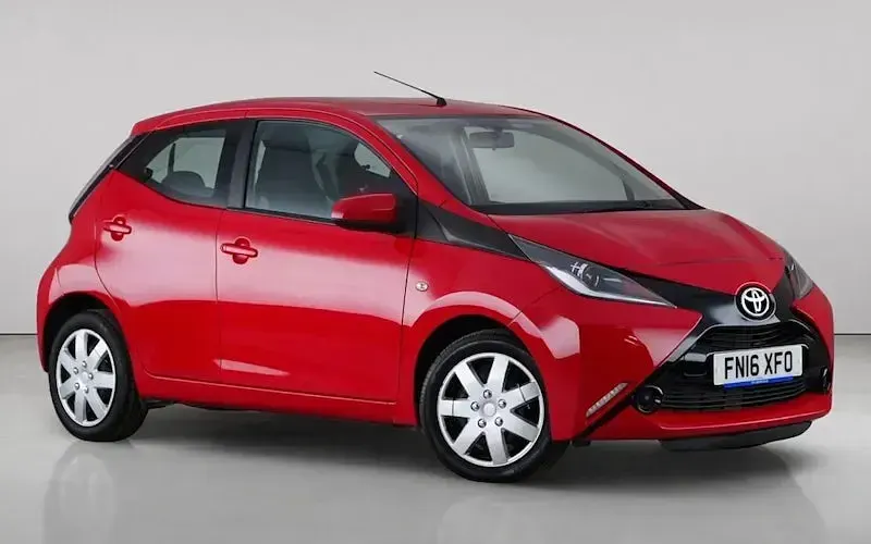 Used Toyota Aygo X-play 69 HP (50 kW) 2016 Hatchback