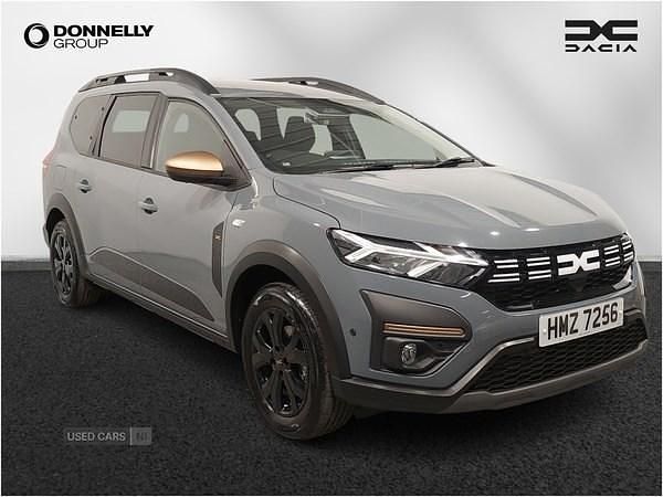 Grey Used 2025 Dacia Jogger Extreme MPV | £21,485 (Fair price) - Image 1/4