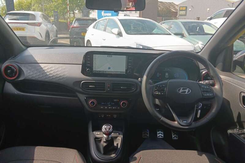 Image 3/4