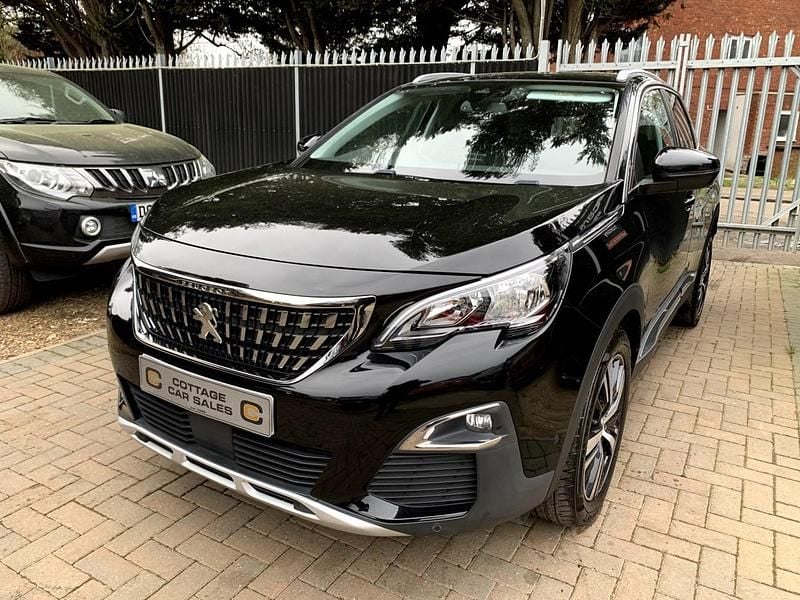 Used Peugeot 3008 Allure 130 HP (95 kW) 2019 Black SUV