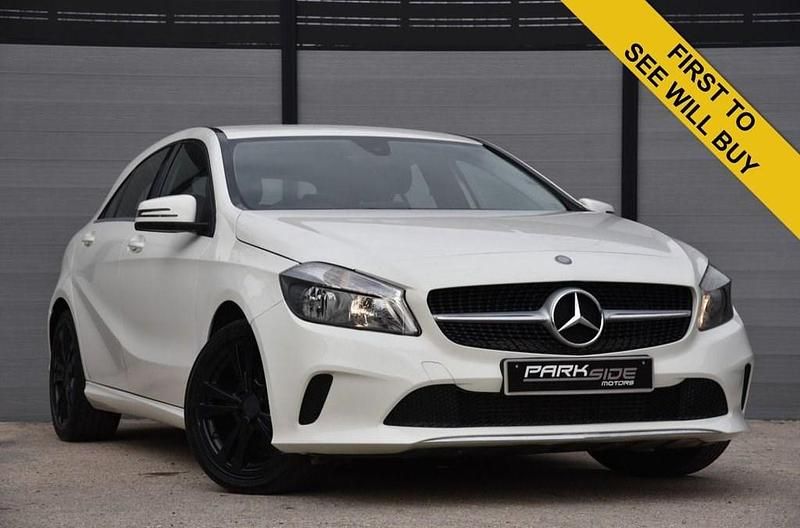 White Used 2015 Mercedes A180 Hatchback | £7,895 (Fair price) - Image 1/4