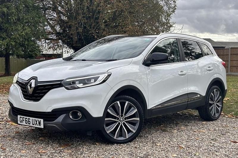 White Used 2016 Renault Kadjar Signature SUV | £6,750 (Fair price) - Image 1/1
