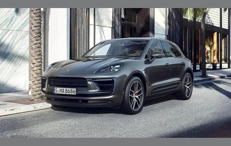 Grey Used 2023 Porsche Macan S SUV | £61,850 (Fair price) - Image 1/4