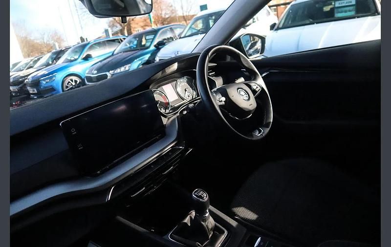 Used Skoda Octavia SE 147 HP (108 kW) 2022 Black Hatchback