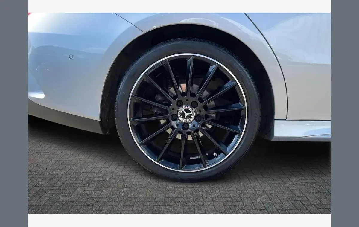 Used Mercedes CLA180 AMG Line Premium Plus 134 HP (98 kW) 2023 Silver Coupe