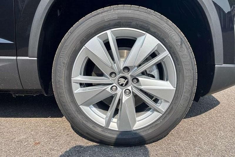 Used Skoda Karoq SE 150 HP (110 kW) 2025 Black magic pearl effect SUV