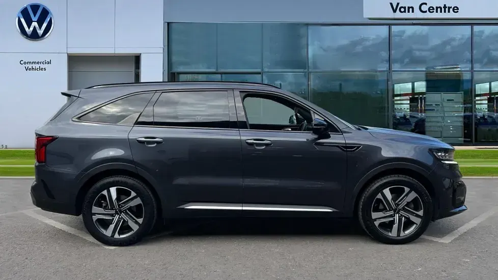 Used Kia Sorento 226 HP (166 kW) 2023 Grey SUV