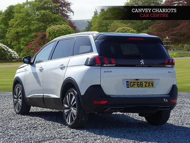 Used Peugeot 5008 Premium 130 HP (95 kW) 2018 White SUV