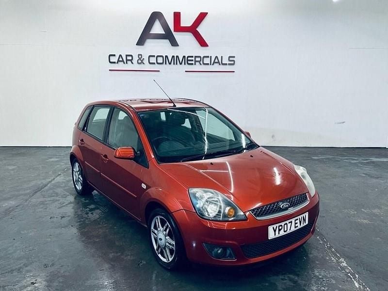 Red Used 2007 Ford Fiesta Ghia Hatchback | £1,995 (Fair price) - Image 1/4