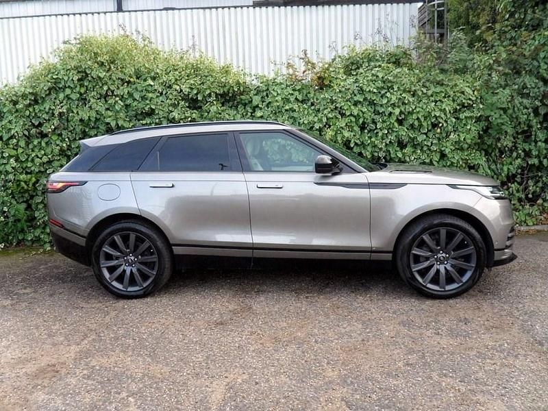Used Land Rover Range Rover Velar HSE Dynamic 240 HP (176 kW) 2019 Silver SUV