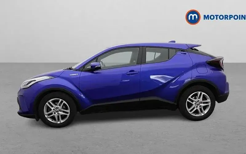 Used Toyota C-HR 122 HP (89 kW) 2023 SUV