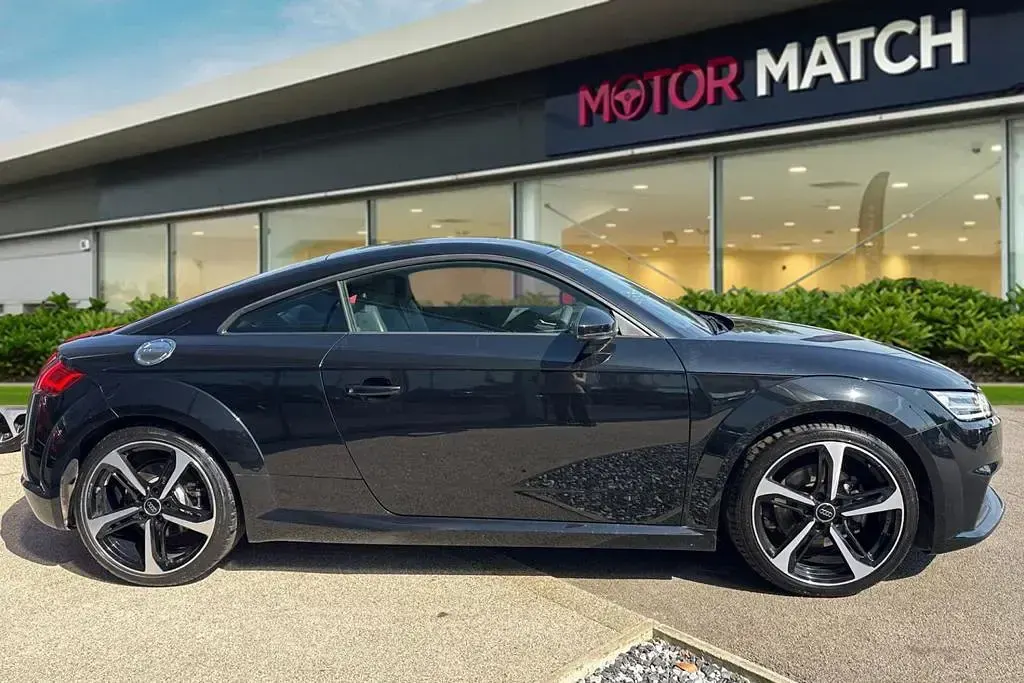 Begagnad Audi TT Sport 245 HK (180 kW) 2022 Svart Sportkupé