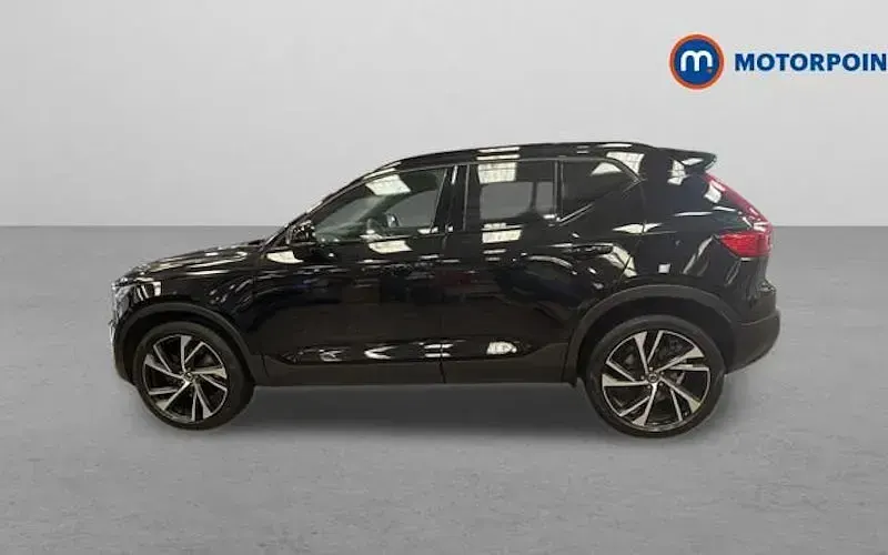 Used Volvo XC40 R-Design Pro 197 HP (144 kW) 2020 Black SUV