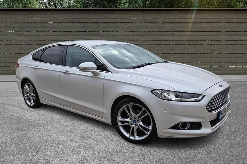 White Used 2015 Ford Mondeo Titanium Hatchback | £5,349 (Good price) - Image 1/1