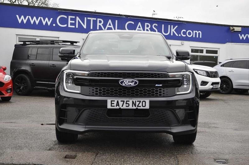 Used Ford Ranger S 240 HP (176 kW) 2025 Black Pickup