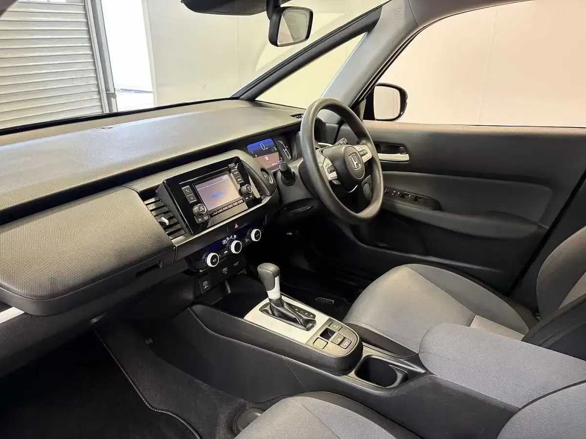 Used Honda Jazz Hybrid 109 HP (80 kW) 2022 Midnight blue Hatchback