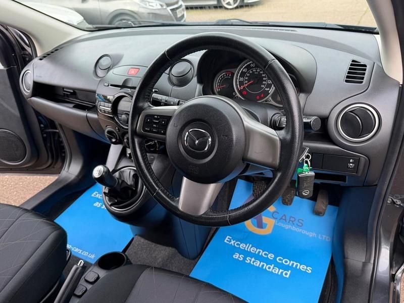 Used Mazda 2 84 HP (61 kW) 2014 Grey Hatchback