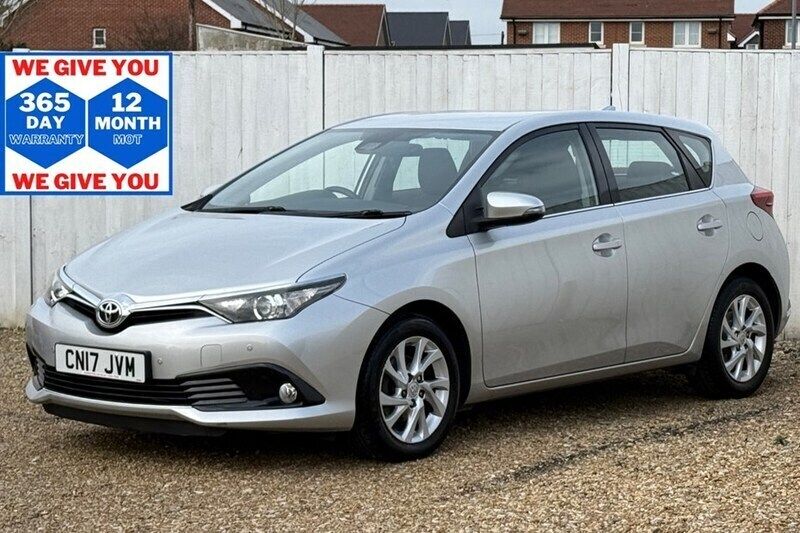 Used 2017 Toyota Auris | £10,999 (Fair price) - Image 1/1