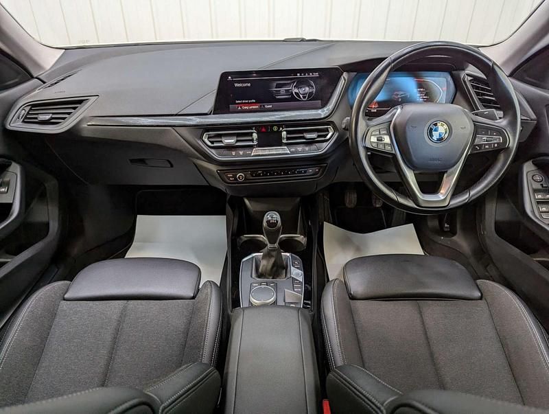 Used BMW 218 Sport Line 2021 White Coupe