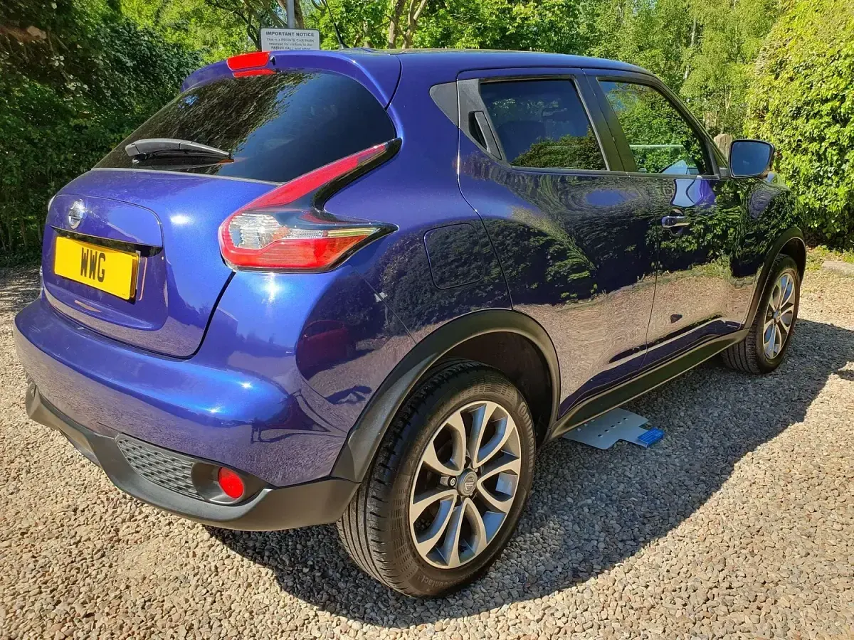 Used Nissan Juke Tekna 2018 Blue SUV
