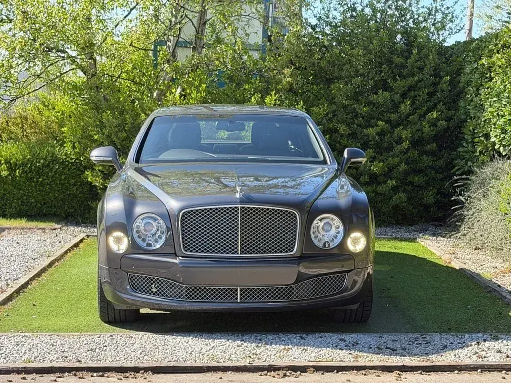 Used Bentley Mulsanne Mulliner 505 HP (371 kW) 2015 Grey Sedan