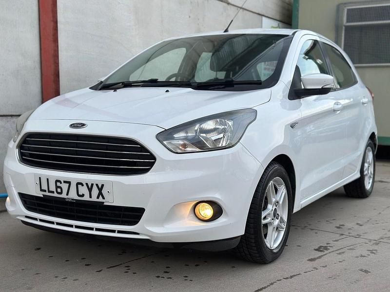 Used Ford Ka Plus Zetec 2017 White Hatchback