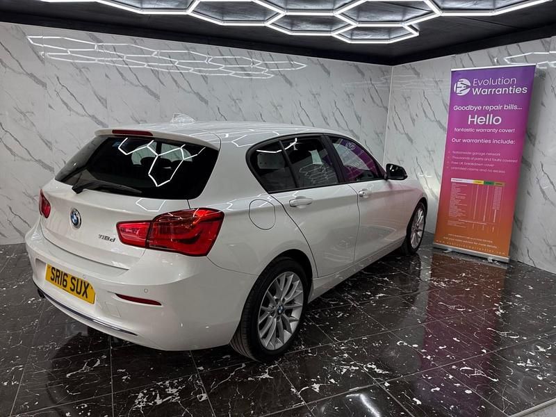 Used BMW 118 Sport Line 147 HP (108 kW) 2016 White Hatchback