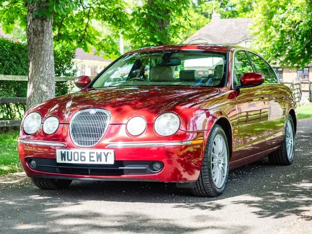 Second-hand Jaguar S-Type SE 207 CP (152 kW) 2006 Roșu Berlinǎ